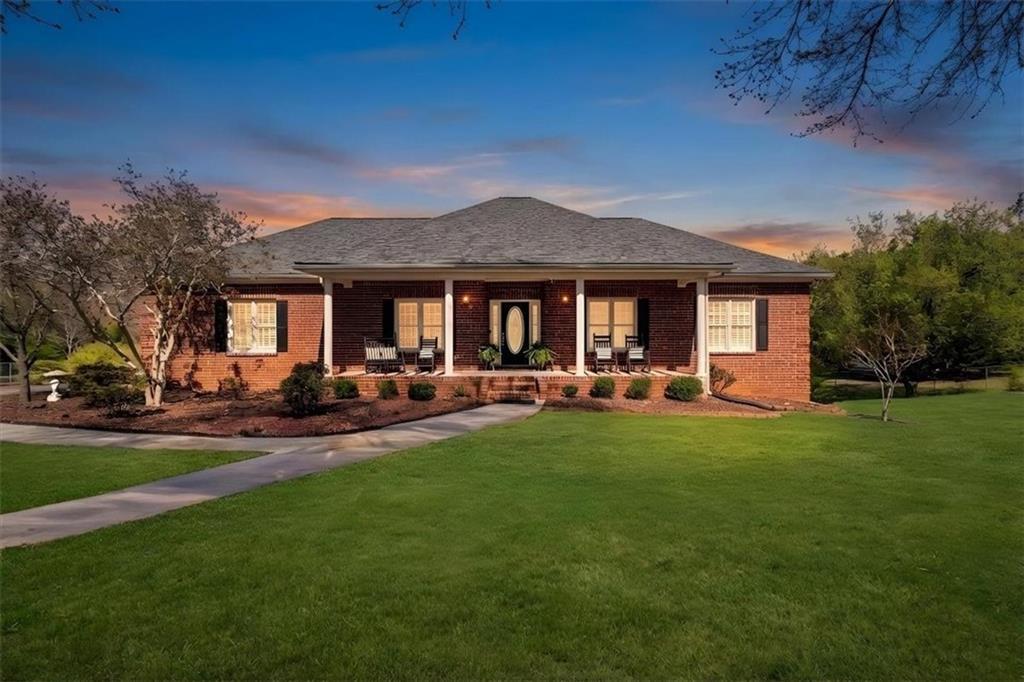 30 Adair Dr., Taylorsville, GA 30178