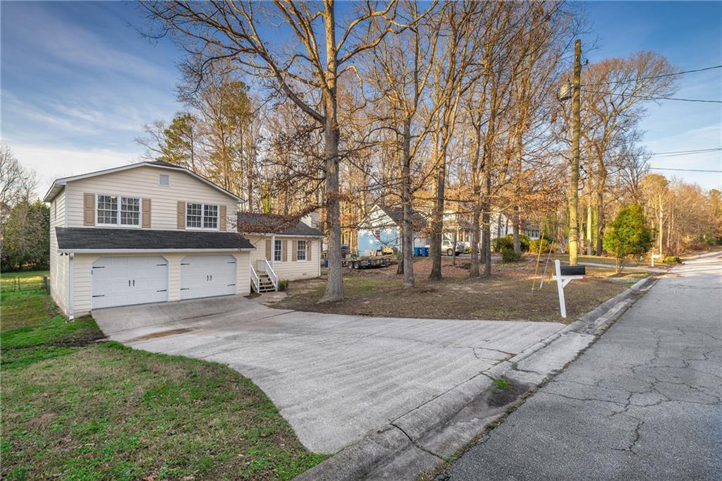 1450 Pine Creek Dr., Lawrenceville, GA 30043