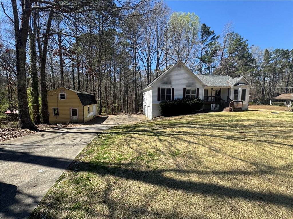 229 Oak Landing Dr., Douglasville, GA 30134