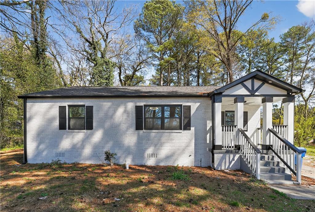 1528 Willowbrook Dr., Atlanta, GA 30311