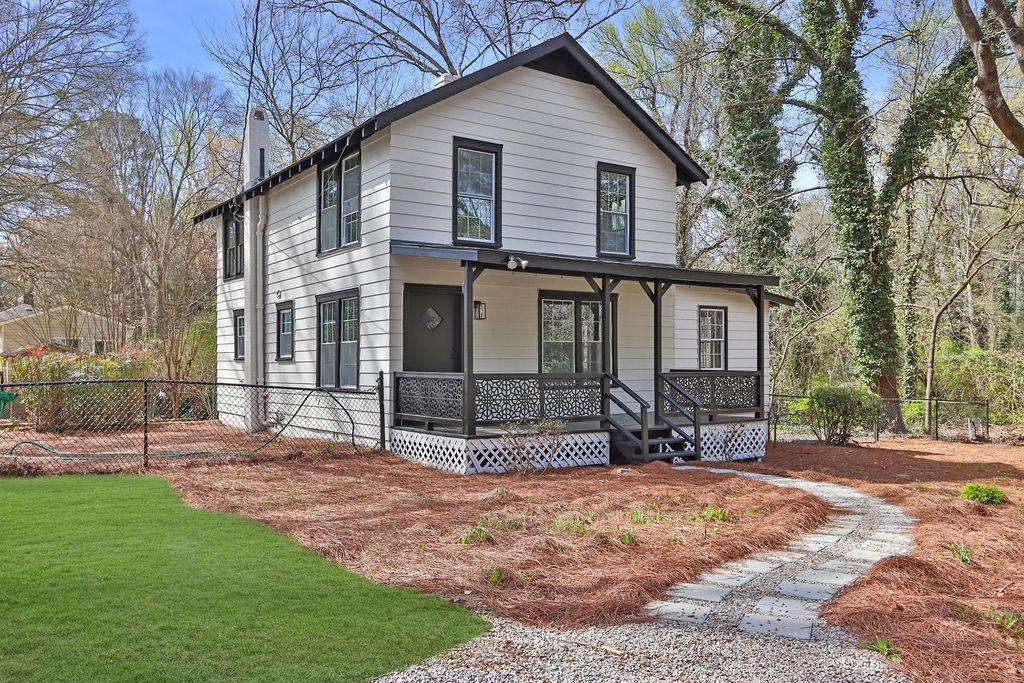 5121 Central Dr., Stone Mountain, GA 30083