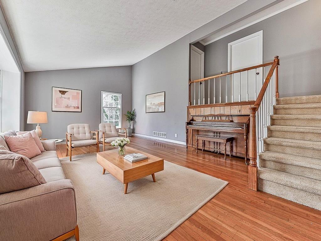 406 Mosby Dr., Acworth, GA 30102