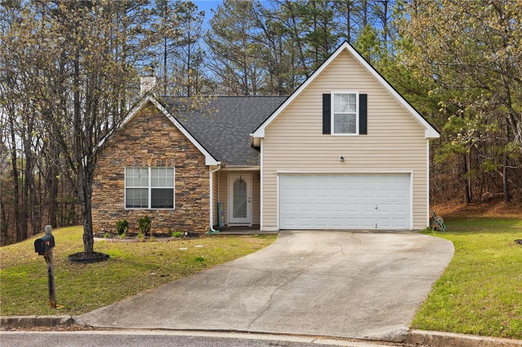 4090 Clarks Tr., Douglasville, GA 30135