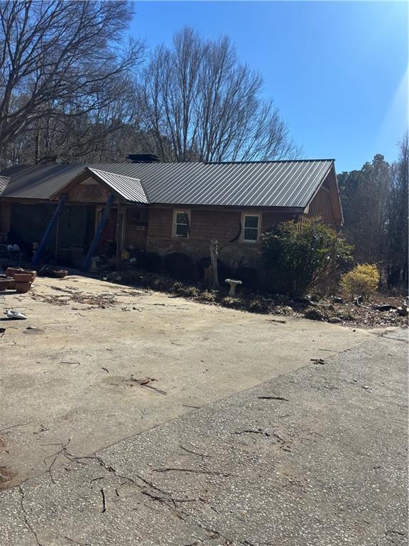 116 Pine Shadows Dr., Dallas, GA 30157