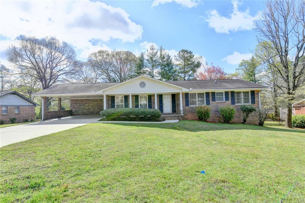 4461 S Roberts Dr., Sugar Hill, GA 30518