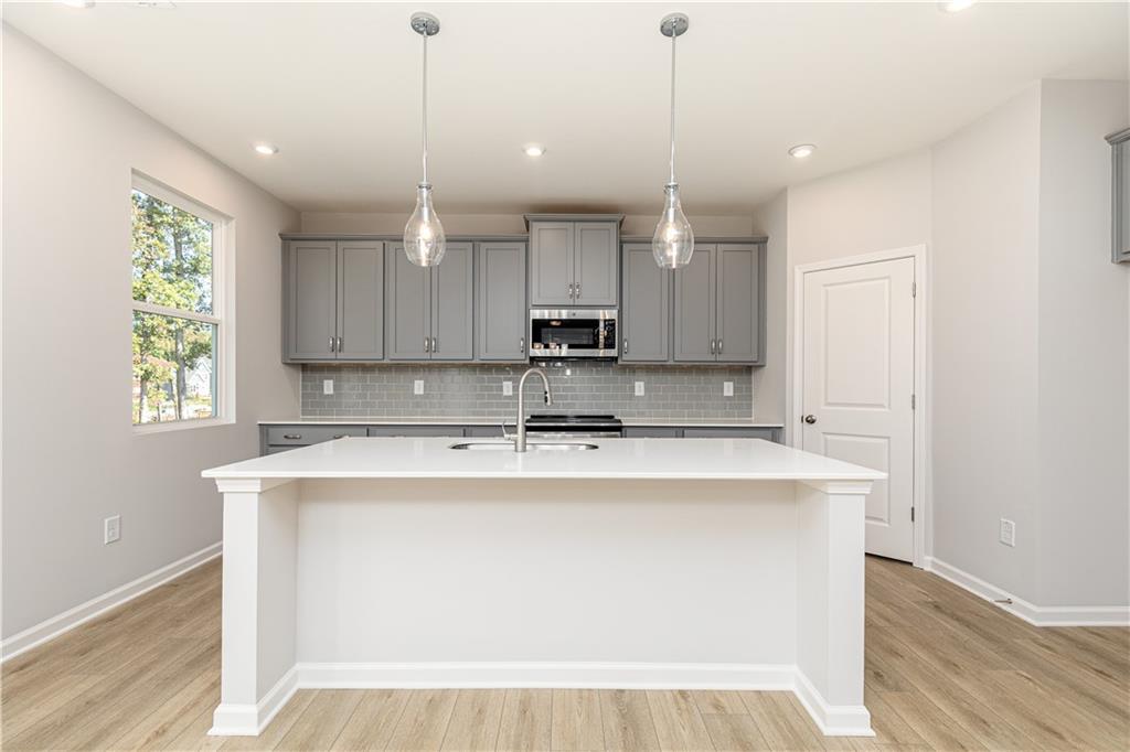 732 Coventry Cove Way, Acworth, GA 30102