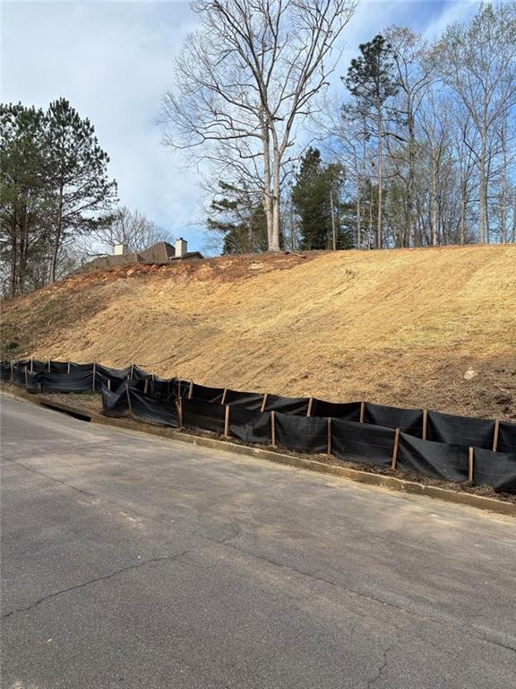 9448 Woodlawn Dr., Douglasville, GA 30135