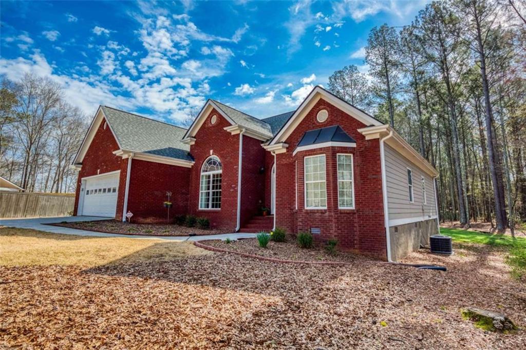 2513 Windfield Pl., Monroe, GA 30655