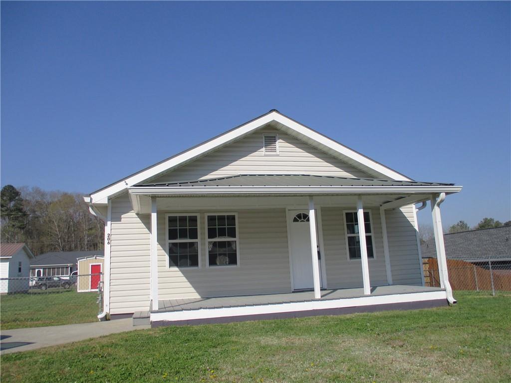 206 Tennessee St., Fairmount, GA 30139