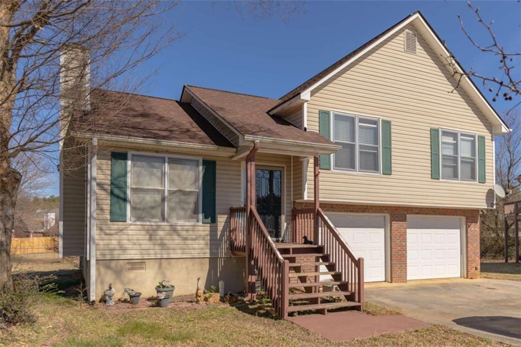 16 Huntcliff Dr., Cartersville, GA 30121