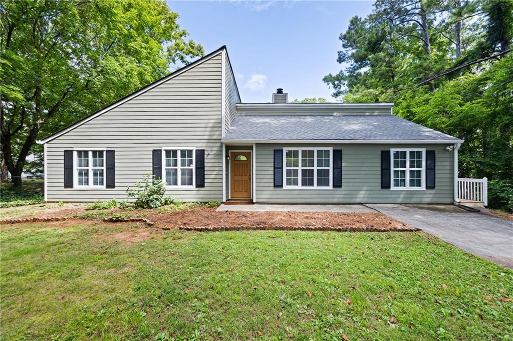 503 Azalea Ct., Woodstock, GA 30188