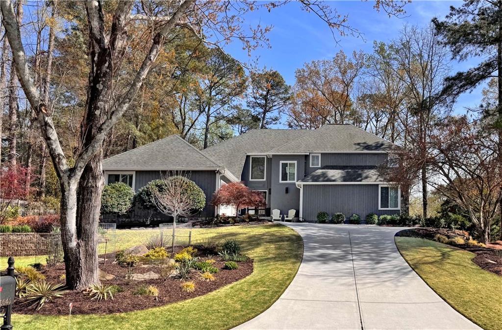 10045 Bankside Dr., Roswell, GA 30076