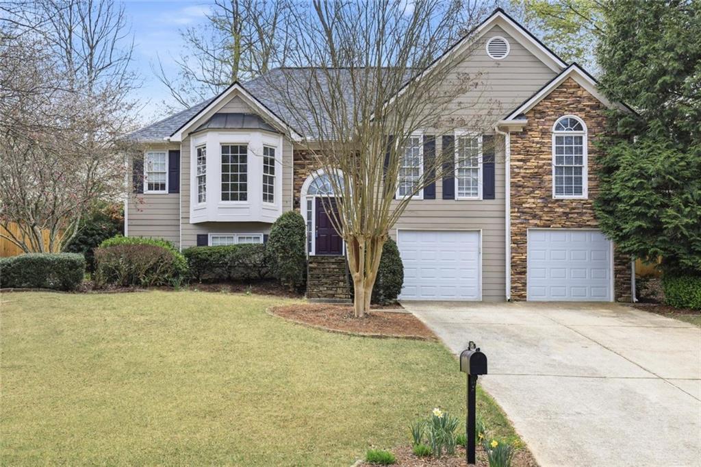234 Valleyside Dr., Dallas, GA 30157