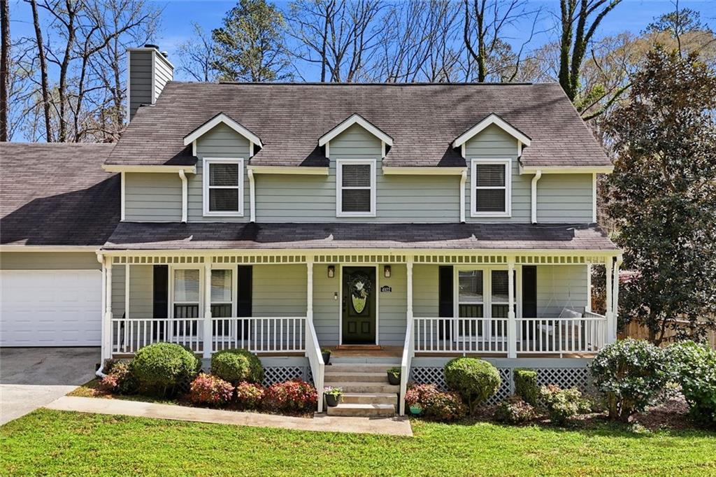 4922 Willow Creek Dr., Woodstock, GA 30188