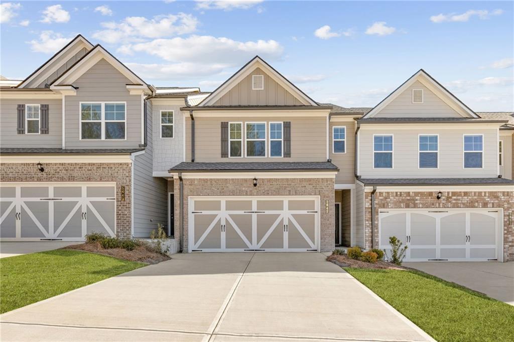 5647 Chickory Dr., Flowery Branch, GA 30542