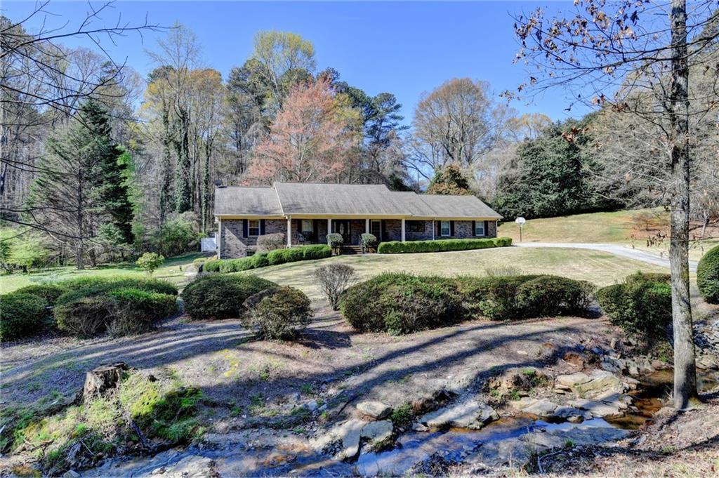 2582 Kenwood Dr., Duluth, GA 30096