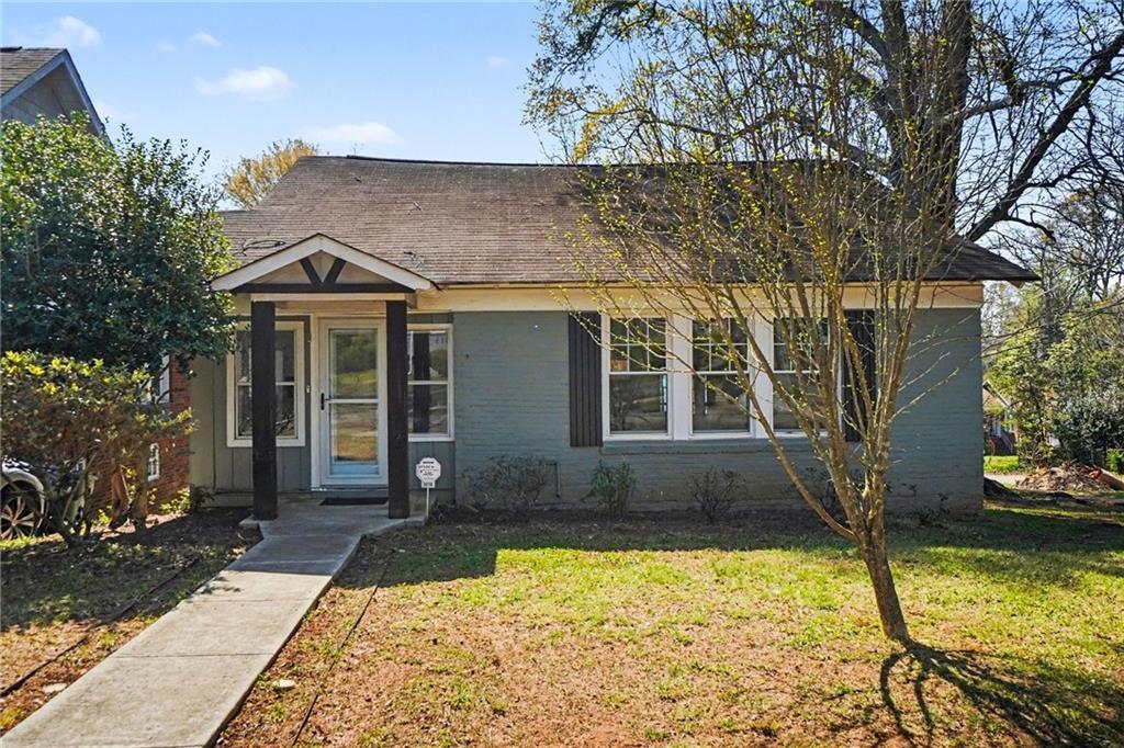 1018 Katherwood Dr., Atlanta, GA 30310