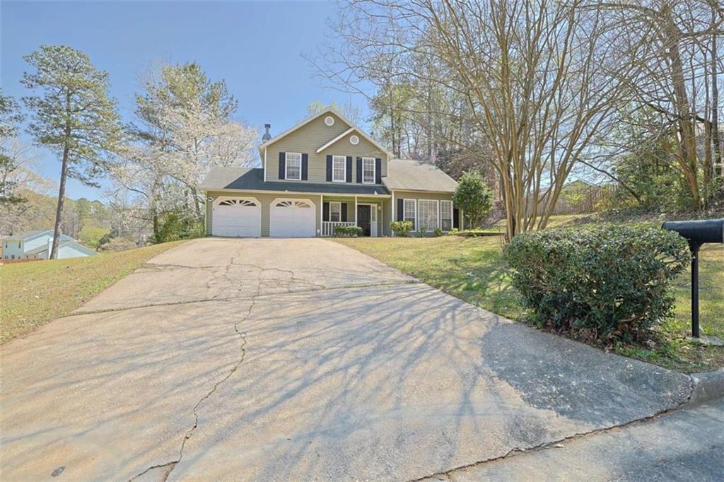 3415 Framingham Dr., Lithonia, GA 30038