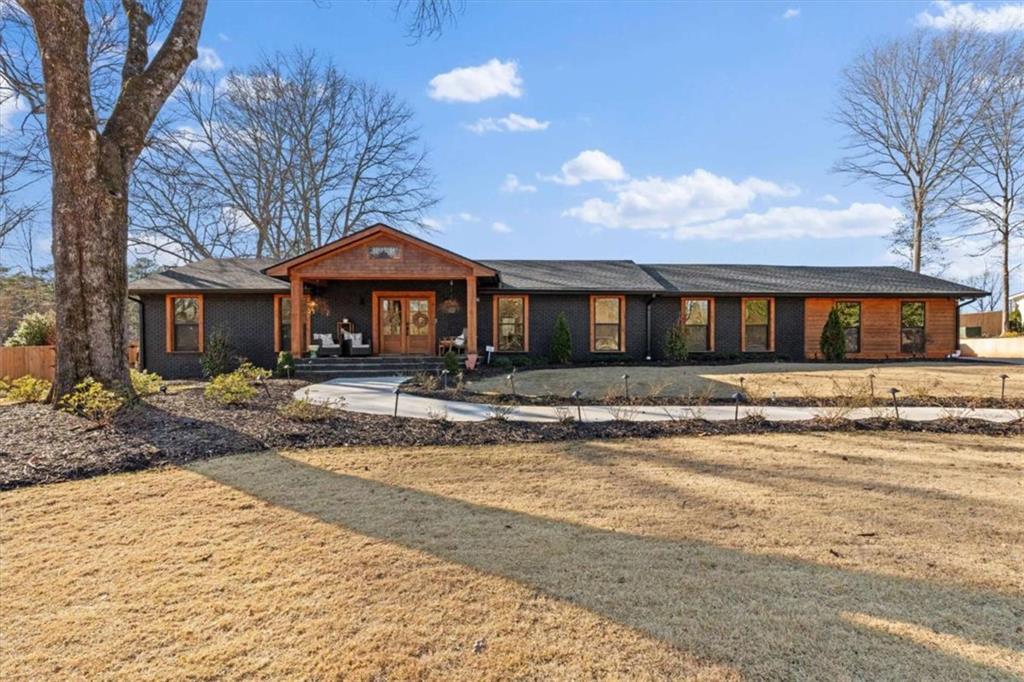 109 Briarwood Dr., Carrollton, GA 30117