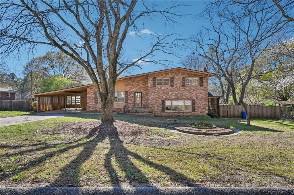 1324 N Hicks Cir., Conyers, GA 30012