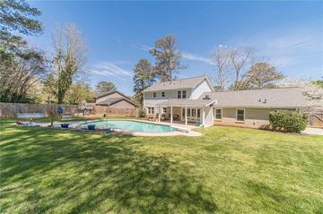 1423 Janice Ct., Lilburn, GA 30047