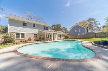 1423 Janice Ct., Lilburn, GA 30047