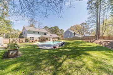 1423 Janice Ct., Lilburn, GA 30047