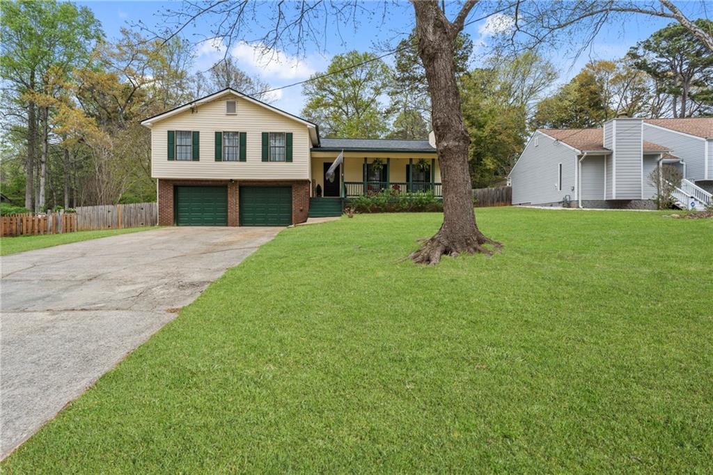 6741 Fairway Ridge Dr., Douglasville, GA 30134