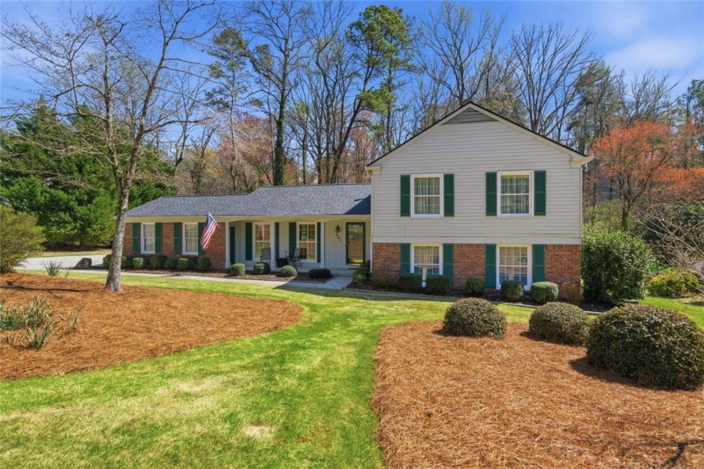 237 Lamplighter Ln., Marietta, GA 30067