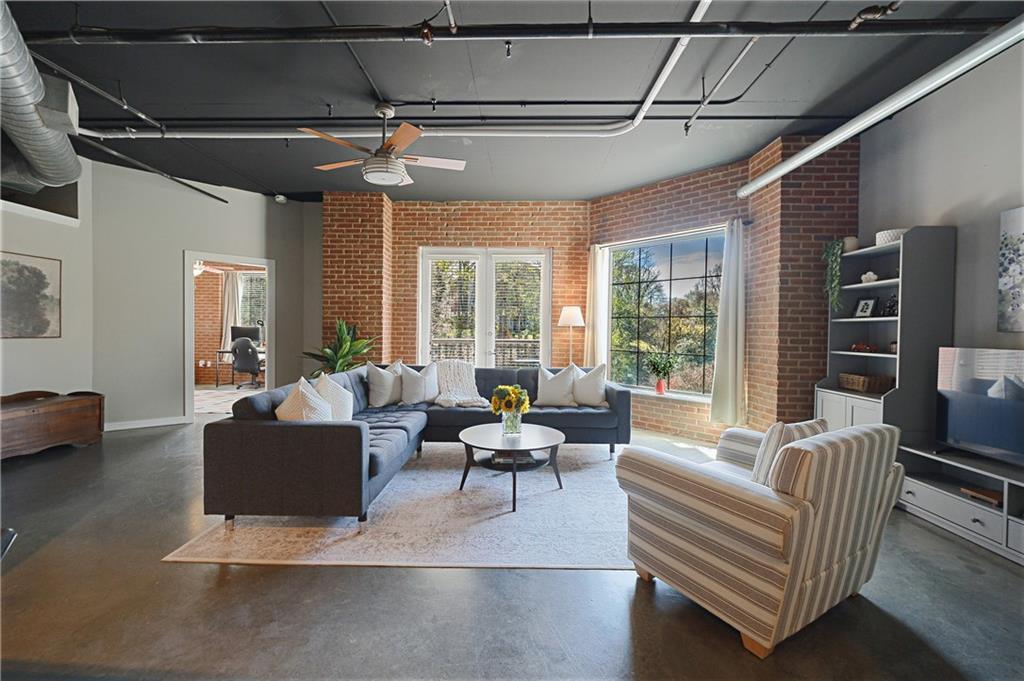 395 Central Park Pl. #210, Atlanta, GA 30312