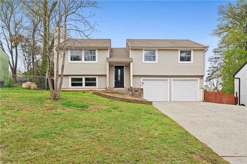 425 Worthington Hills Ct., Roswell, GA 30076