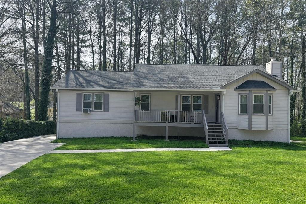 2448 Hillboro Cir., Marietta, GA 30064