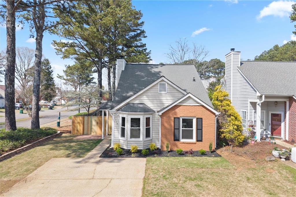 1914 Brittania Cir., Woodstock, GA 30188