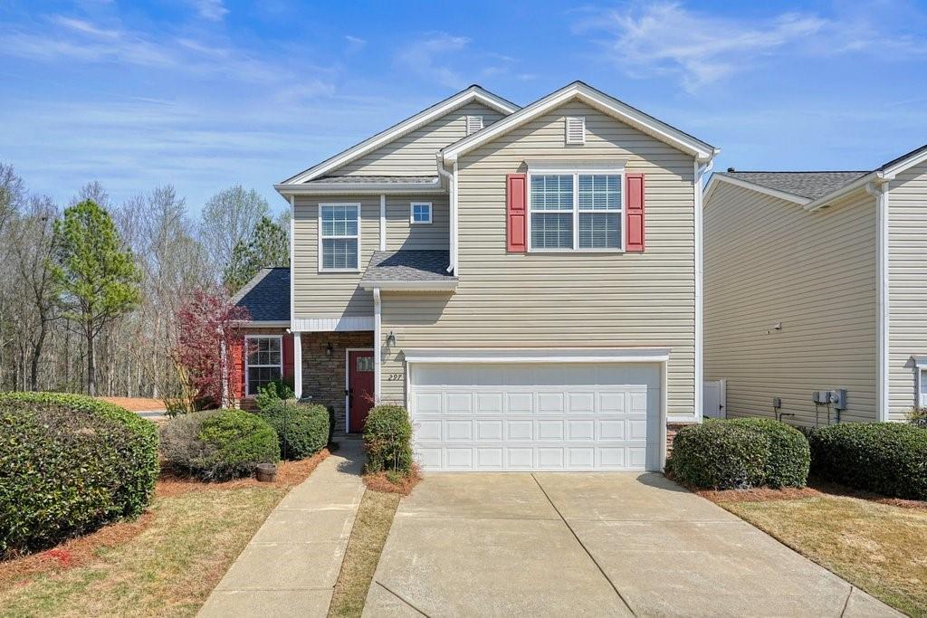 297 Hiawassee Dr., Woodstock, GA 30188