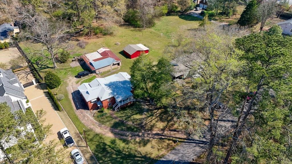 112 Barnesdale Ter., Woodstock, GA 30188