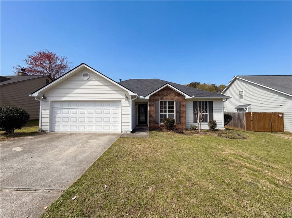 5939 Farmbrook Ln., Rex, GA 30273