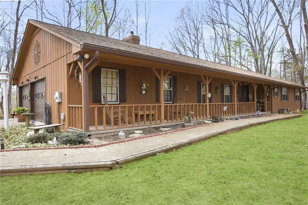 305 Woodmont Ct., Canton, GA 30115