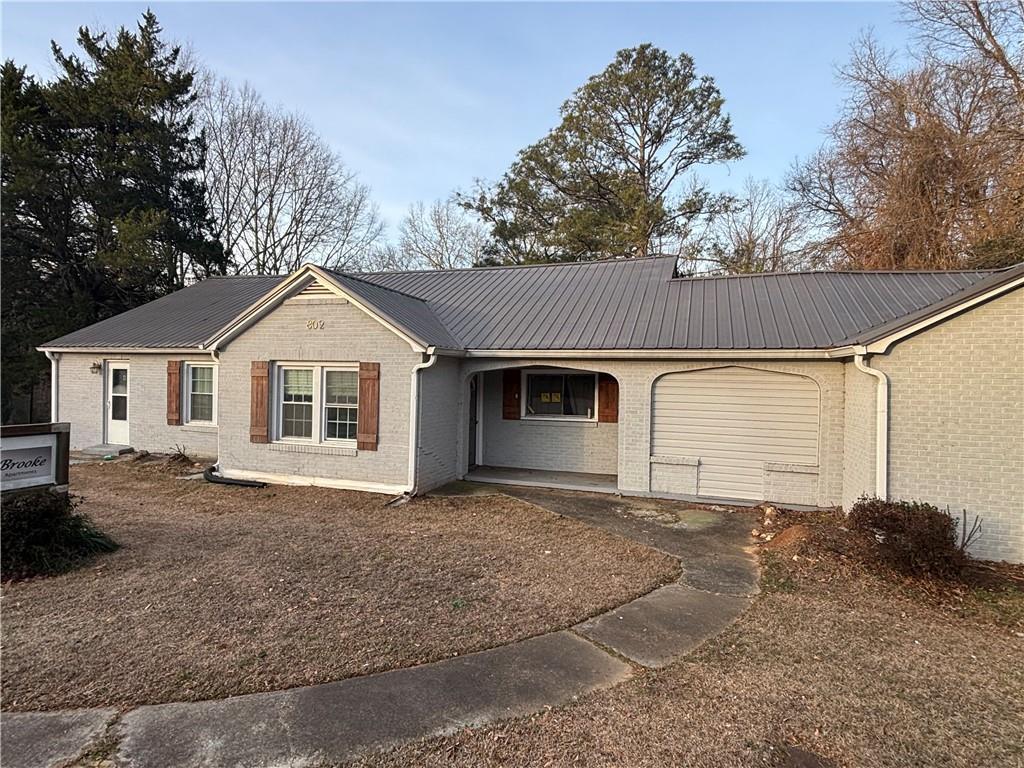 802 W N Park St Hwy., Carrollton, GA 30117