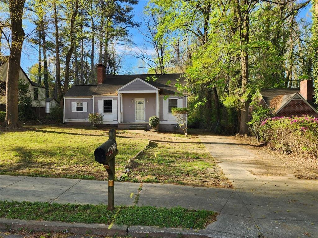 1928 Beecher Rd., Atlanta, GA 30310
