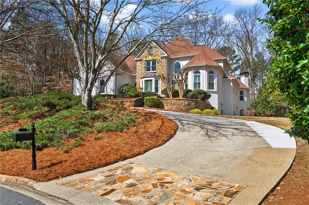 10640 N Edgewater Pl., Johns Creek, GA 30097