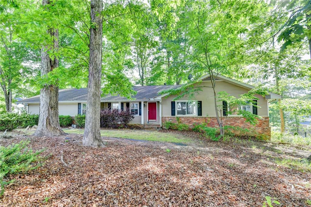 3740 Clubland Dr., Marietta, GA 30068