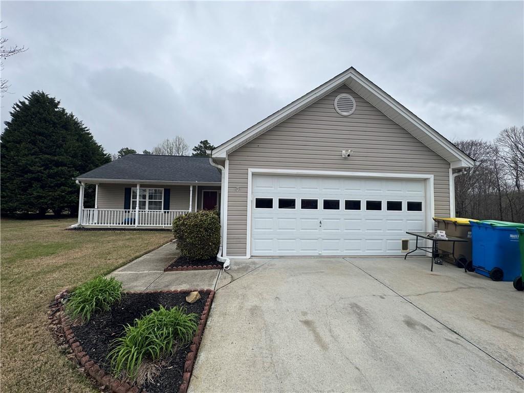 1003 Rolling Ridge Ln., Auburn, GA 30011