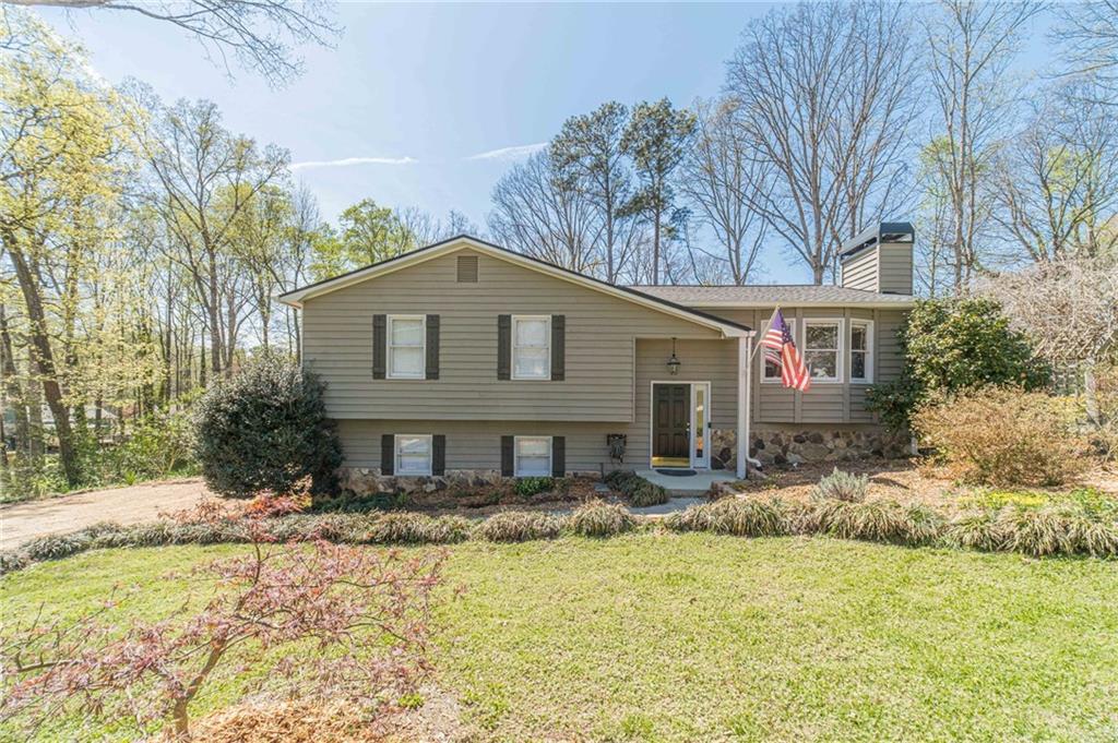 1377 Candlelite Ln., Snellville, GA 30078