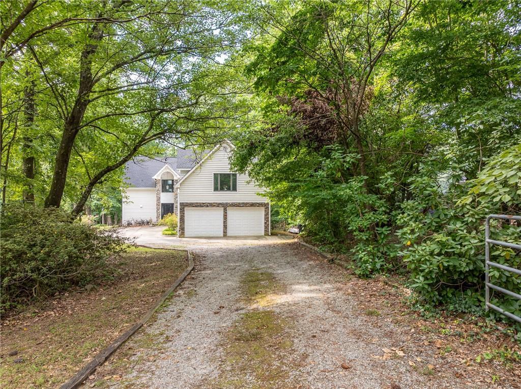 452 Brookwood Dr., Dawsonville, GA 30534