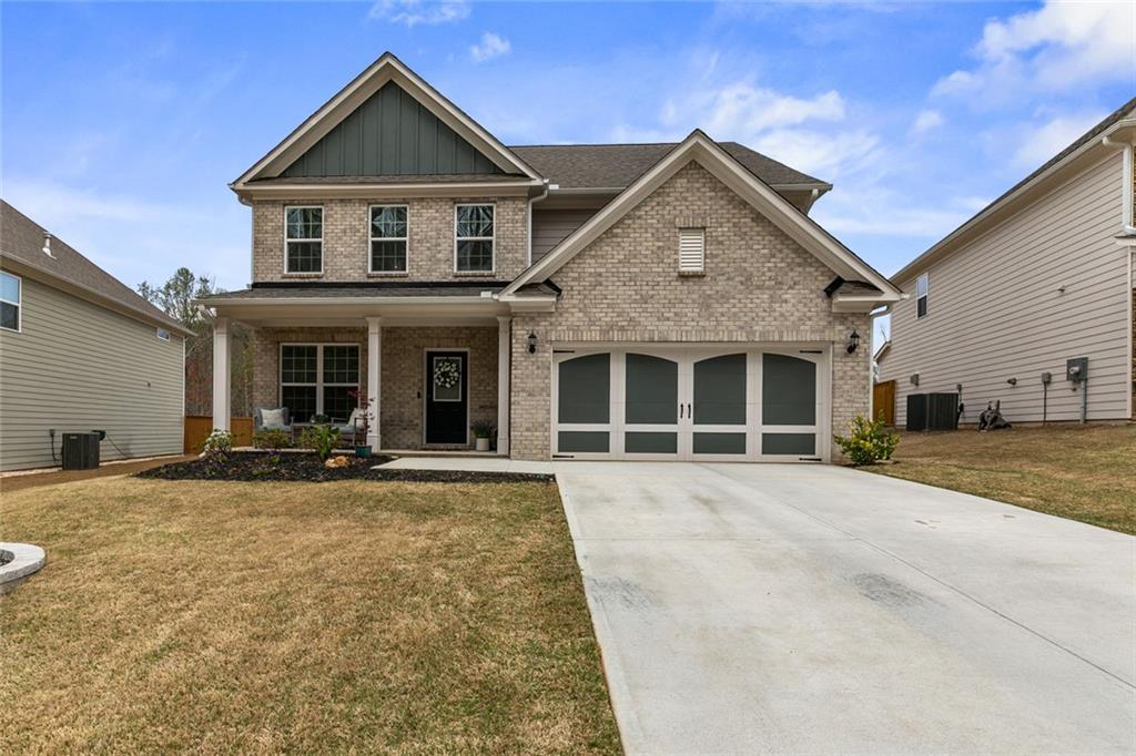 5070 Sierra Creek Dr., Hoschton, GA 30548