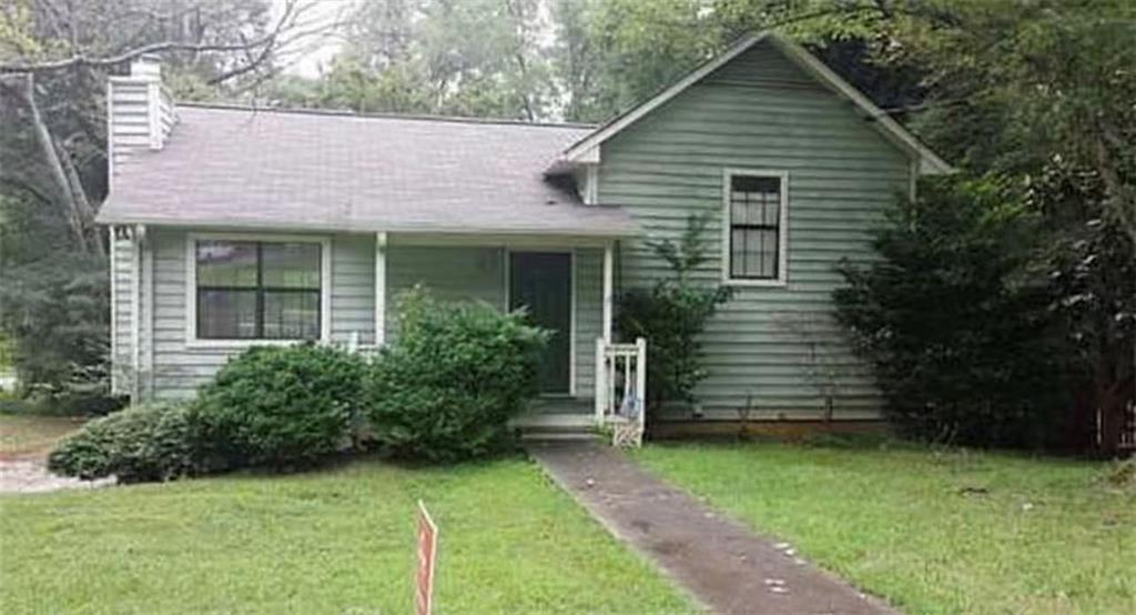 633 Candlewick Ln., Lilburn, GA 30047