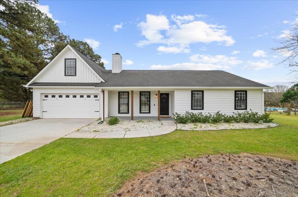 6460 Dove Dr., Loganville, GA 30052