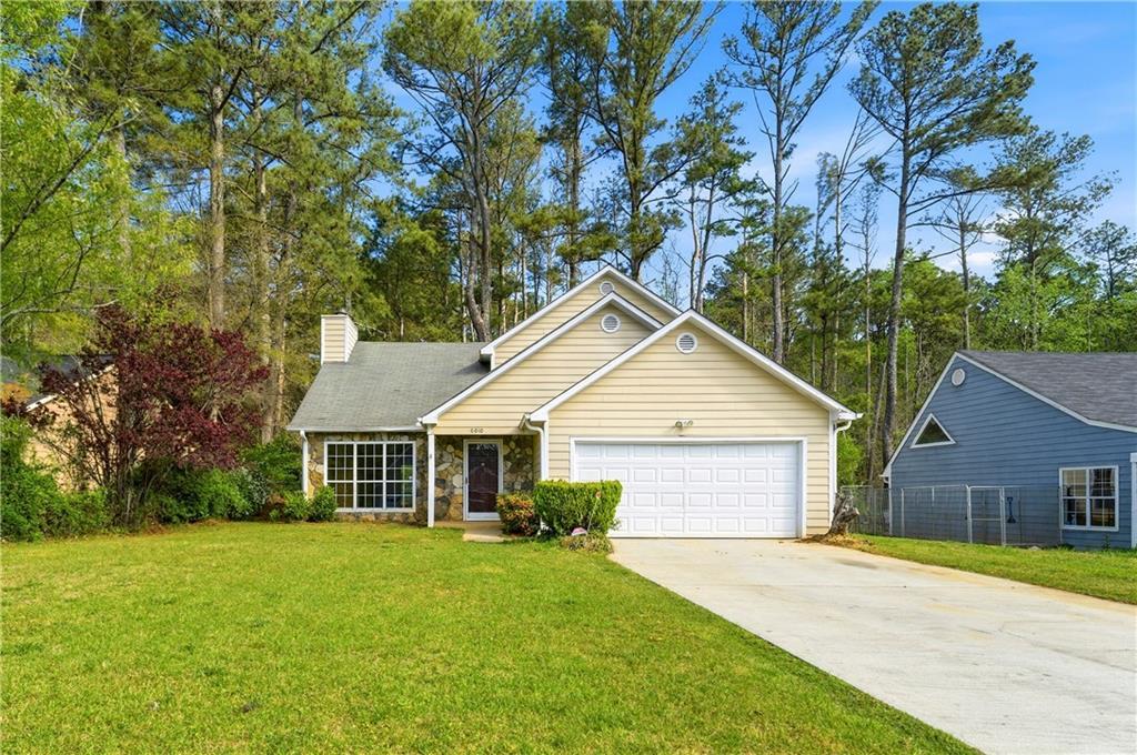 6010 Pattillo Ln., Lithonia, GA 30058