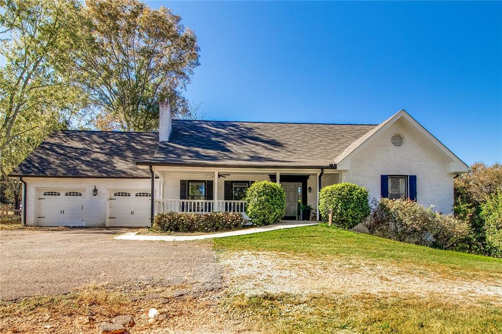 3925 Mark Lake Rd., Cumming, GA 30028