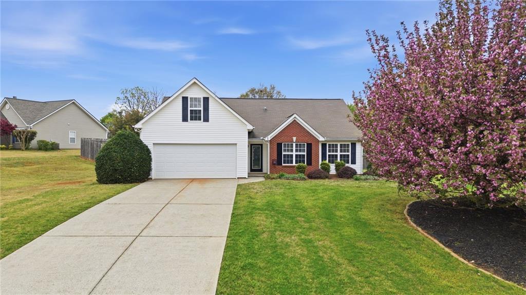 5828 Meadowfield Trace, Flowery Branch, GA 30542